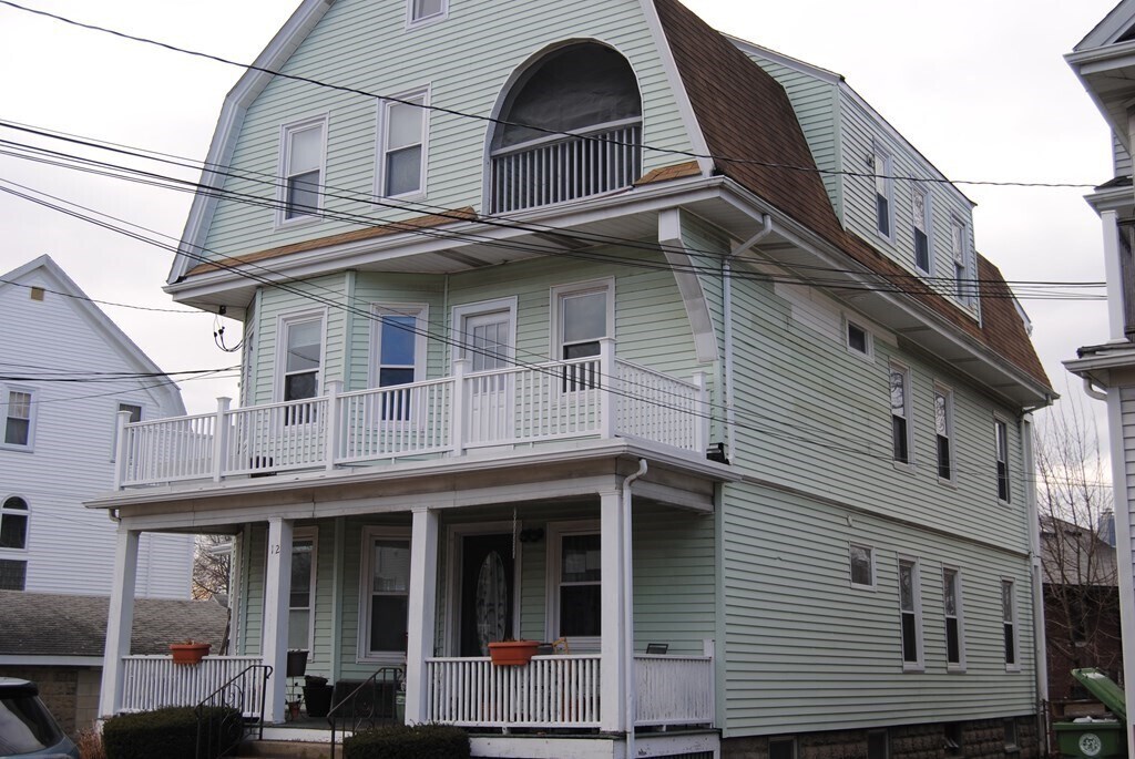 12 Lloyd Rd Unit 2, Watertown, MA 02472 Apartment for Rent in