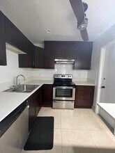 Building Photo - 608 NW 13th St