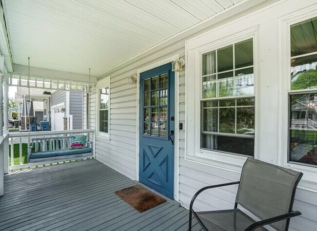 Building Photo - 7307 Osceola Dr