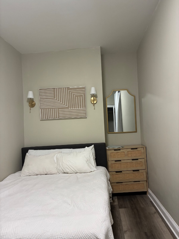 Building Photo - 118 N Mozart St