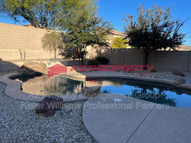 Building Photo - 5432 W Fetlock Trail