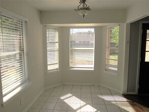 Building Photo - 19719 Vista Lake Ct Building Photo - 19719 Vista Lake Ct