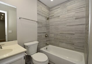 Building Photo - 2717 Otter Creek Ct