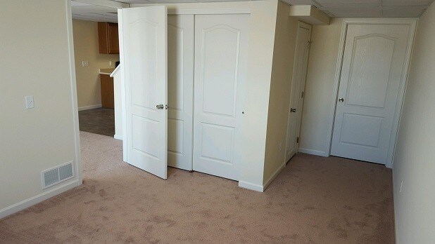 Building Photo - 116 Southend Square