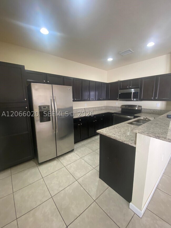 Foto del edificio - 9438 SW 171st Ct
