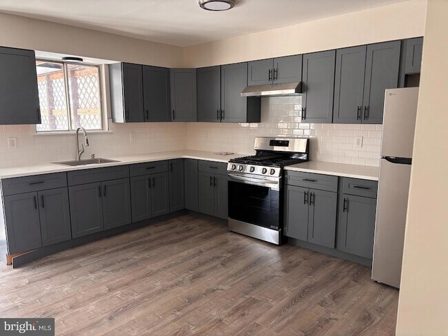 Foto del edificio - 1228 Heddon Ave