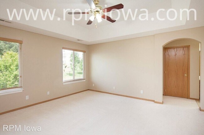 Foto del edificio - 4 br, 2.5 bath House - 6400 Stanmore Court