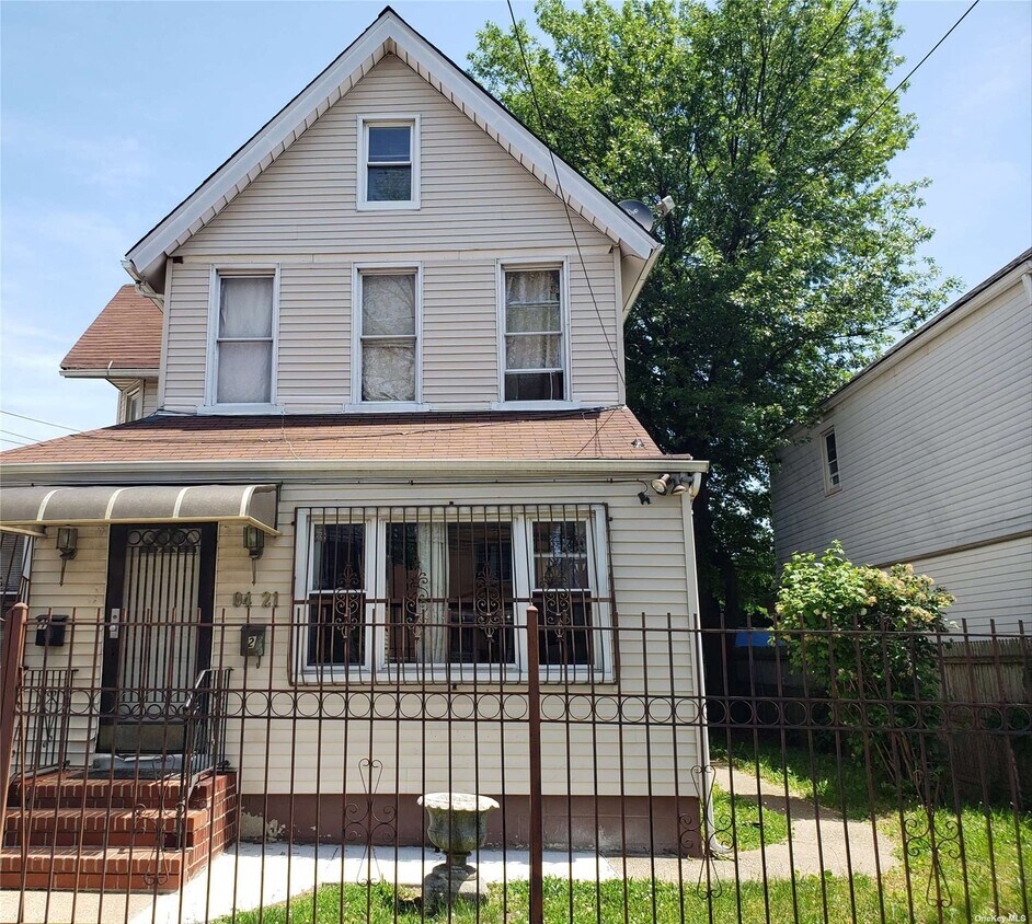 Primary Photo - 94-21 134th St