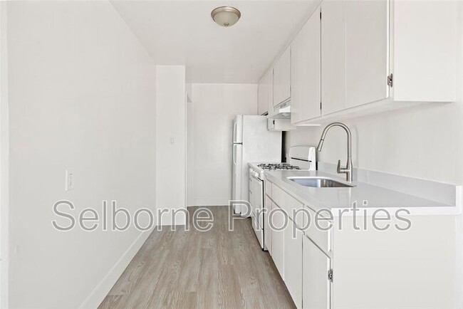 Building Photo - 369 Colusa Ave