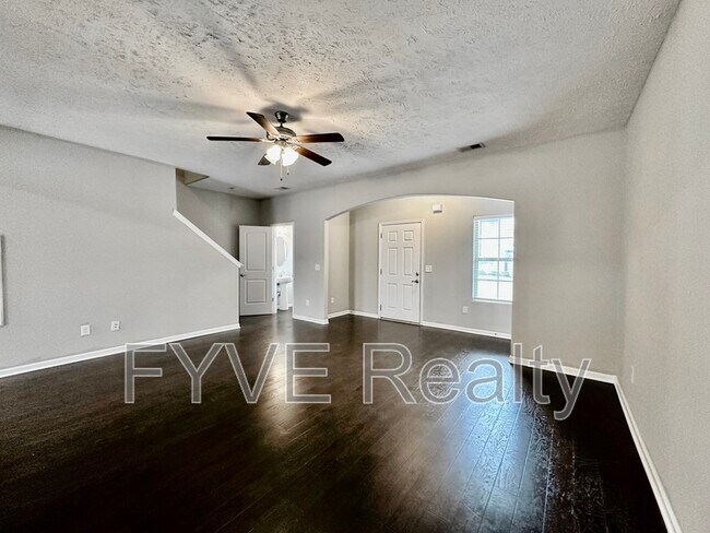 Building Photo - 5333 Tony Lama Ln