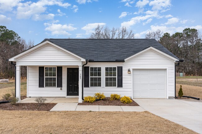 Building Photo - 385 Dasu Dr