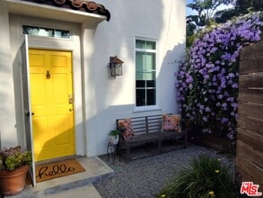 Building Photo - 436 N La Jolla Ave