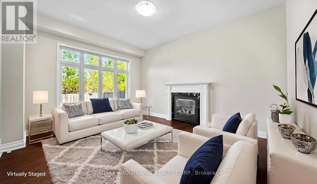 Photo du bâtiment - 129 Robert Berry Crescent