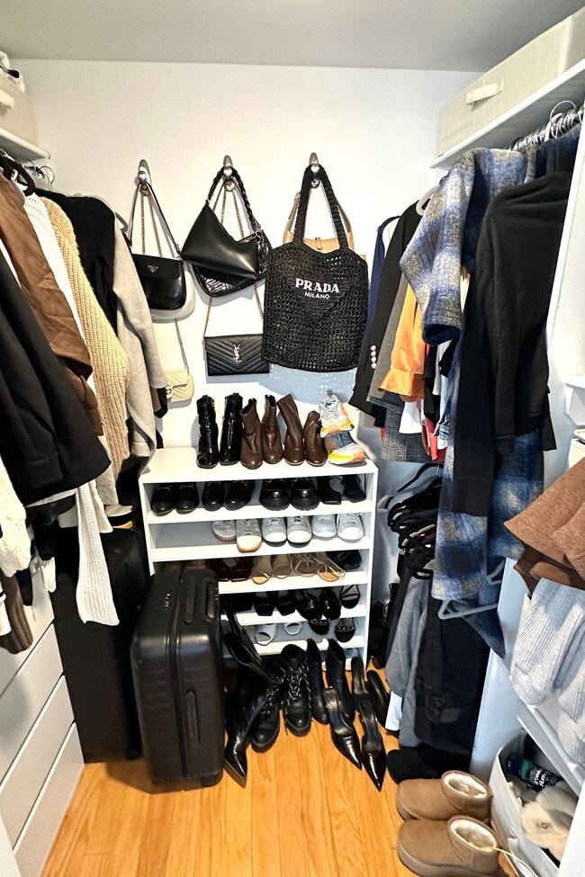 Building Photo - 555 W 23rd St