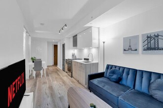 Building Photo - 251 Jarvis St