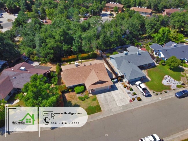 Foto del edificio - 1844 Breckenwood Dr