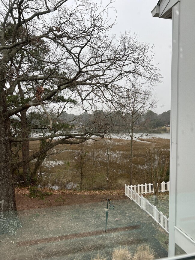 Foto del edificio - 549 Westport St