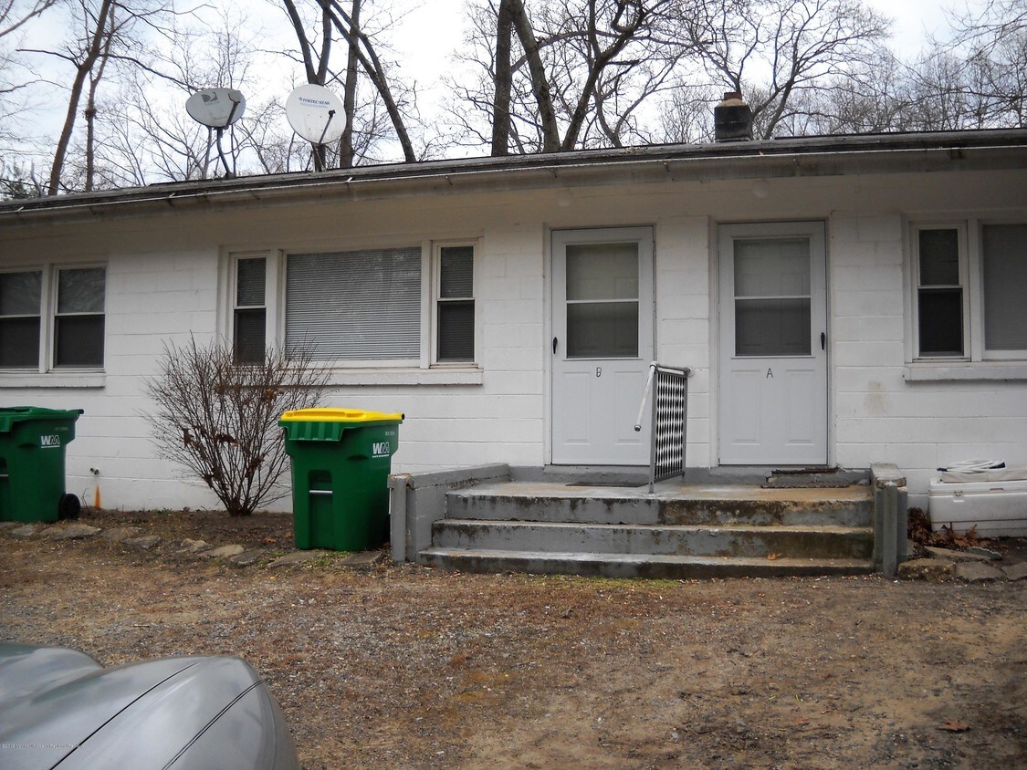 412 E Millstream Rd, Plumsted Township, NJ 08514 Townhouse for Rent