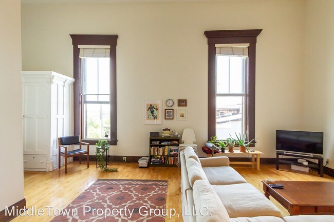 Foto del edificio - 120 S Walnut St