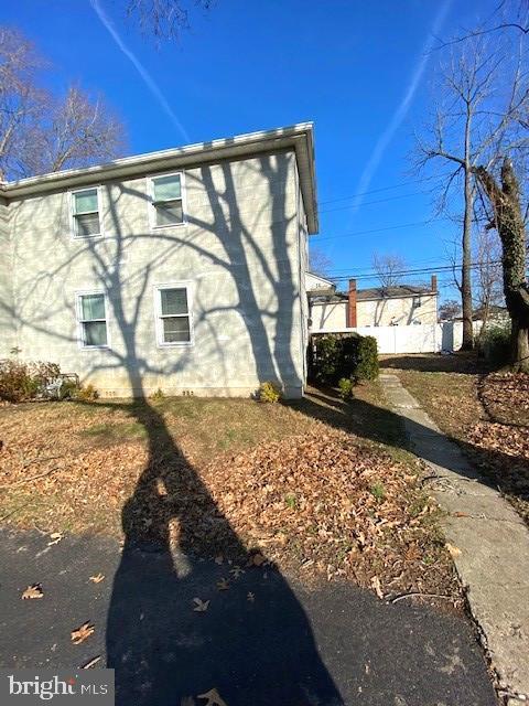 Primary Photo - 56 Thompson Cir