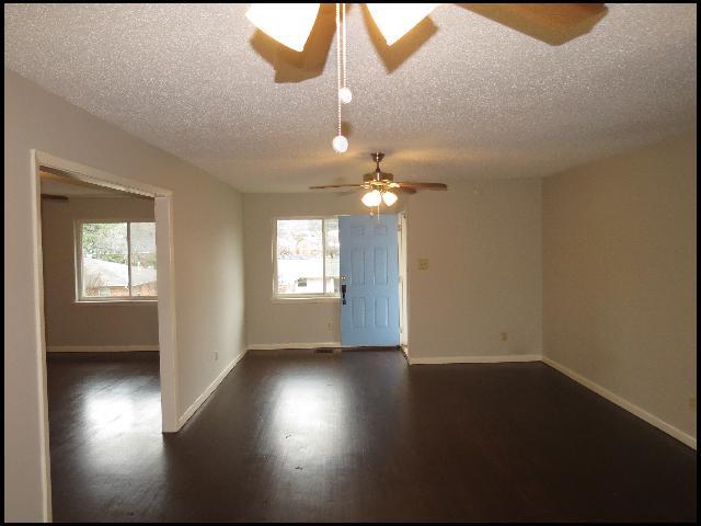 Foto del edificio - 6500 Marguerite Ln