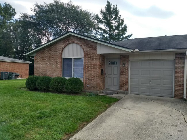 1575 Leedes Road - 1574 Leedes Rd