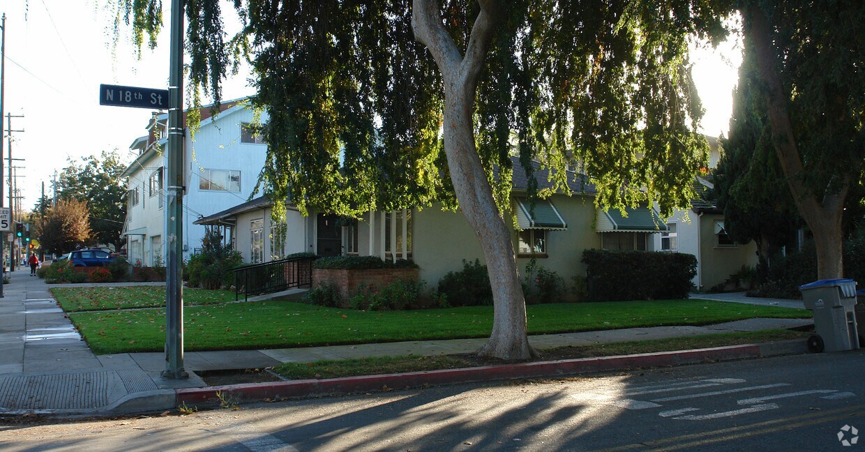 Building Photo - 288 N 18th St