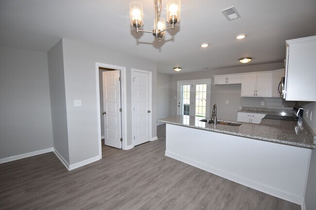 Foto del edificio - The Stowe Court Dog Friendly Condo for rent!