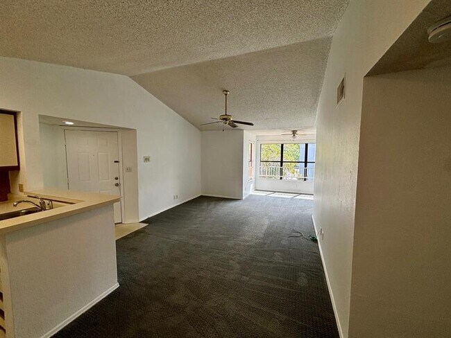 Building Photo - 2796 S University Dr