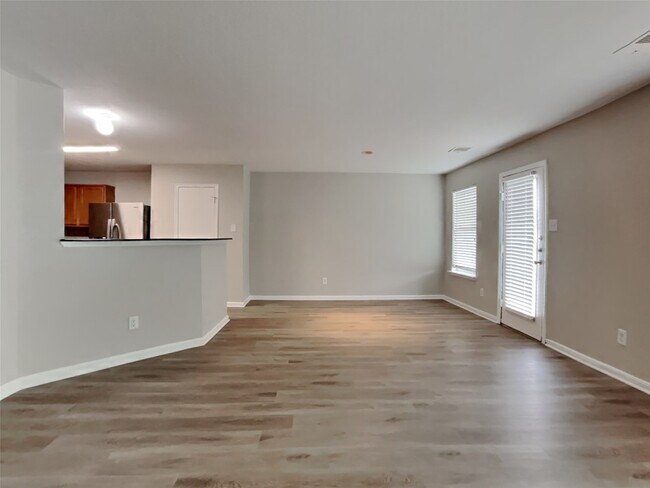 Building Photo - 22110 Orchard Dale Dr