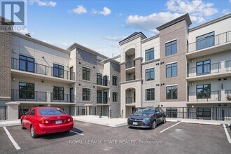 Building Photo - 153 Wilson St W