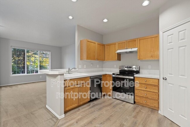 Photo - 2310 NW Roseburg Terrace House