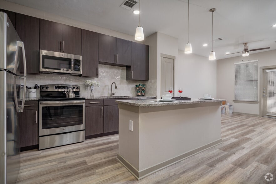 Avita Alamo Heights - 327 W Sunset Rd San Antonio, TX 78209