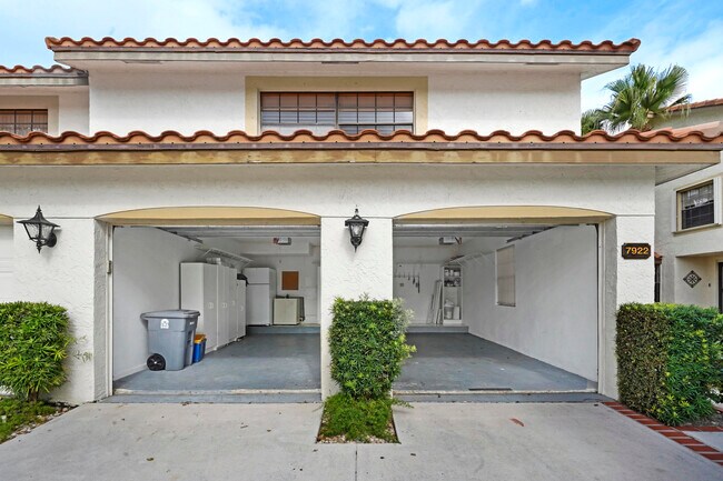 Building Photo - 7922  La Mirada Drive  Boca Raton Fl 33433