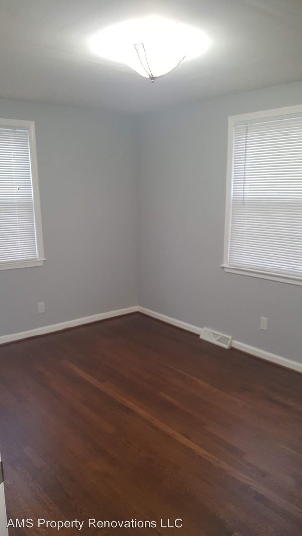 Building Photo - 3 br, 1.5 bath House - 8135 Bullneck Rd