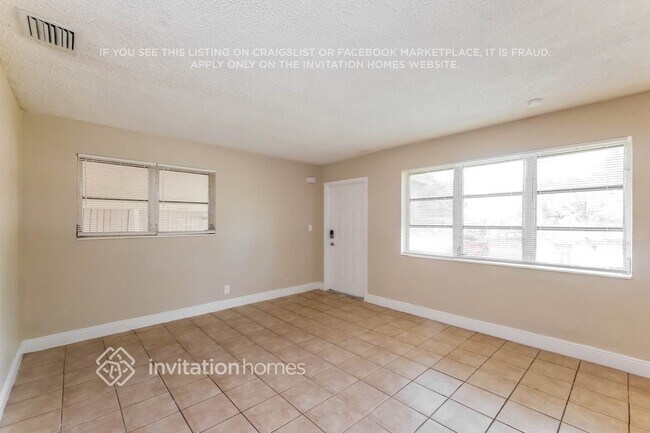 Foto del edificio - 6020 NW 43rd Ave