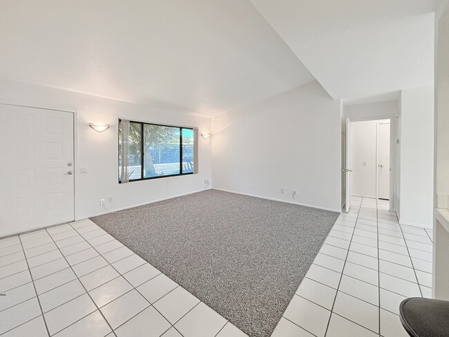 Foto del edificio - 63 Lakeview Cir