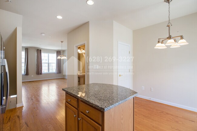 Foto del edificio - 543 Garrett A Morgan Blvd