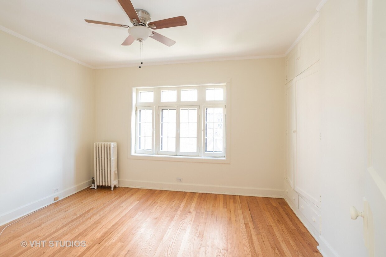 Primary Photo - 1097 Merrill St