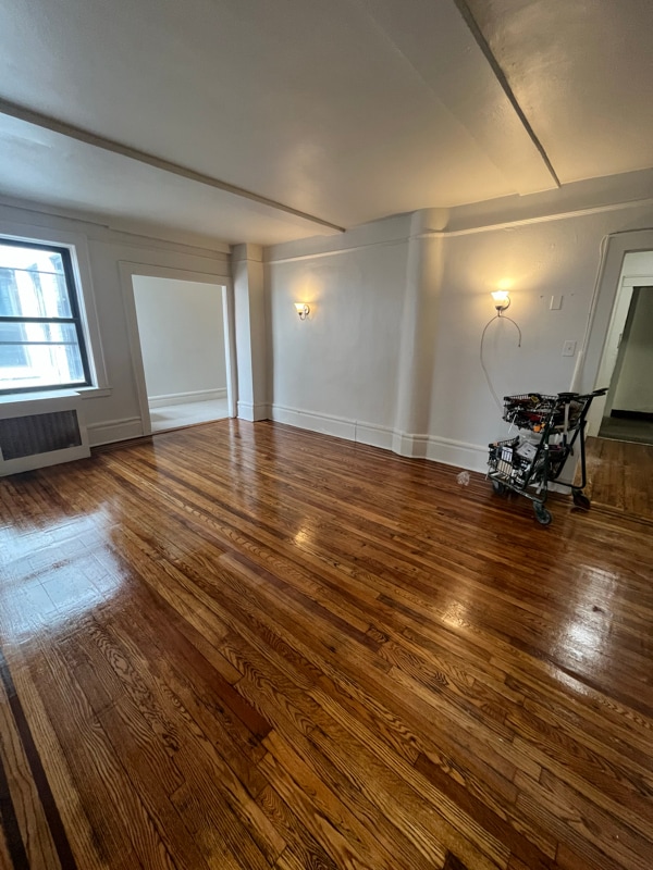 Primary Photo - 25 N Harrison St
