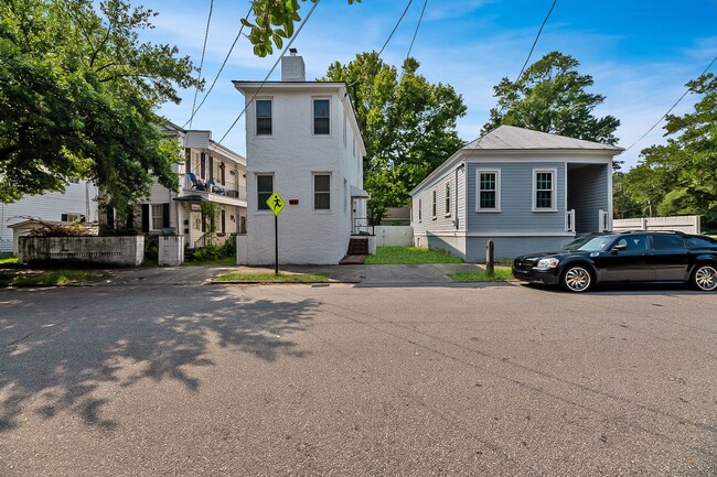 Foto del edificio - Rental Home Downtown Charleston