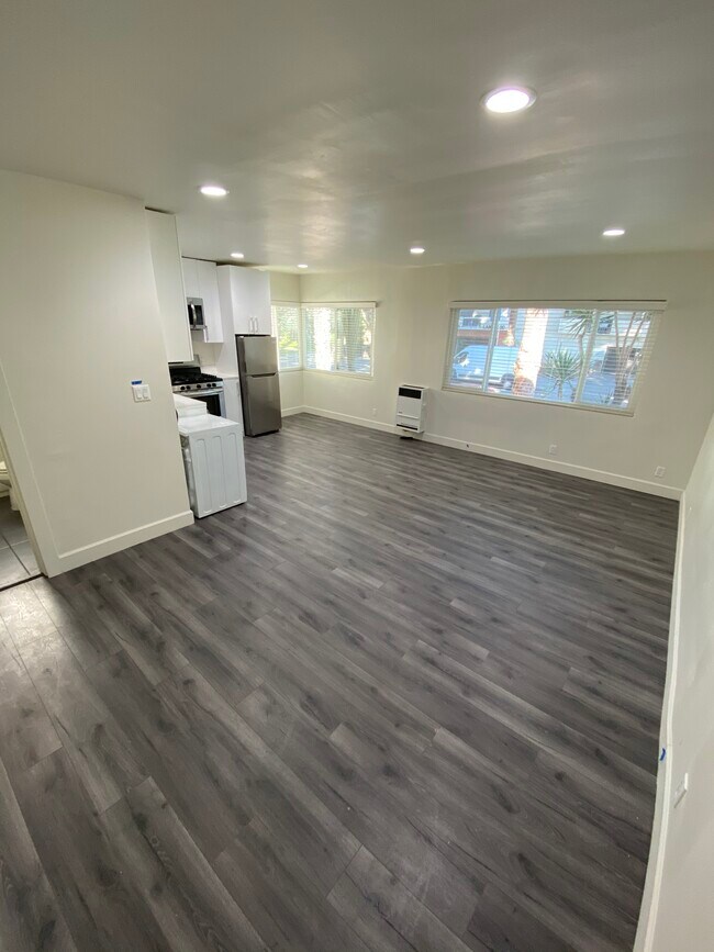 Foto del edificio - 7006 Lanewood Ave