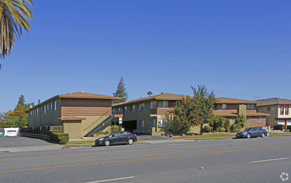 Building Photo - Parkview Apartments