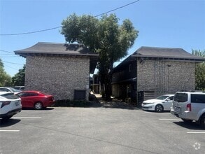 Building Photo - 2301 Ohlen Rd