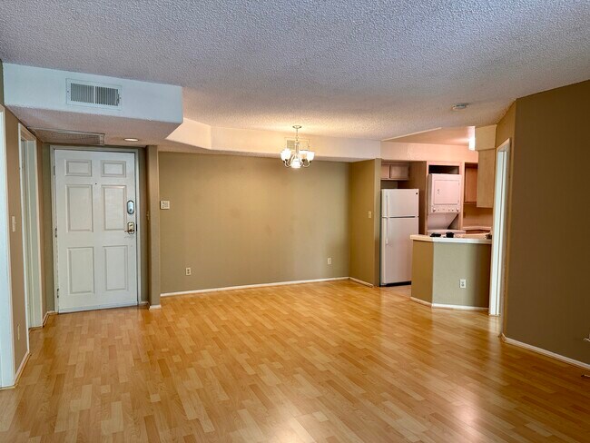 Foto del edificio - 6140 Monterey Rd