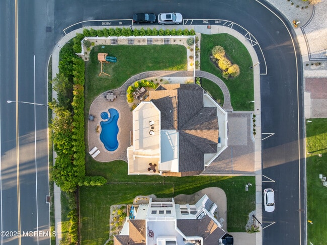 Foto del edificio - 2 Tradewinds Ln