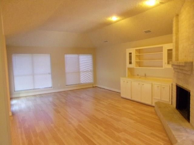 Building Photo - 7839 Oakington Dr