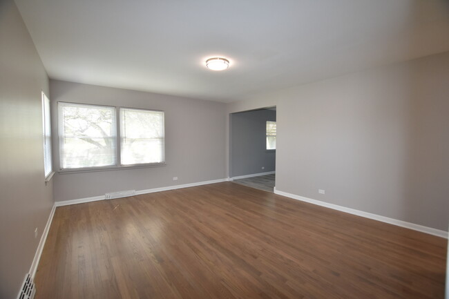 Building Photo - 505 N Princeton Ave
