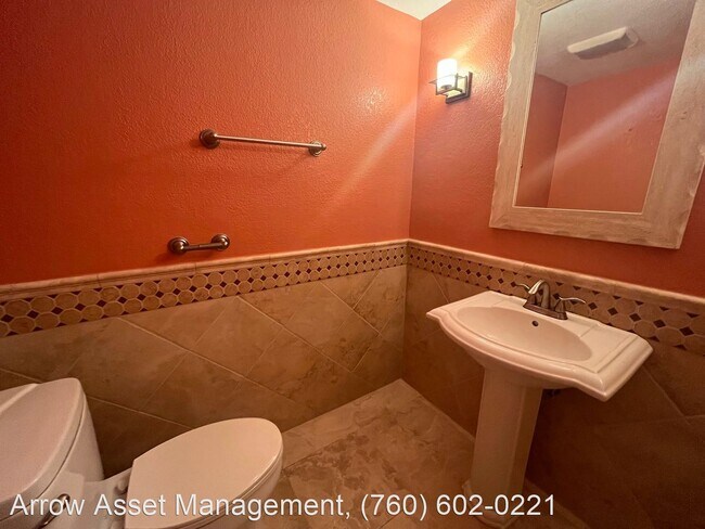 Building Photo - 3 br, 2.5 bath House - 415 Third St