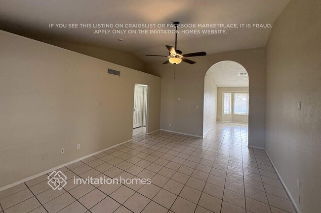 Building Photo - 6501 W Cheryl Dr